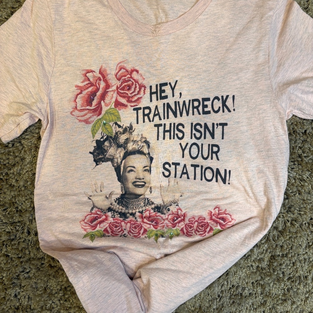 Train Wreck Tshirt XS